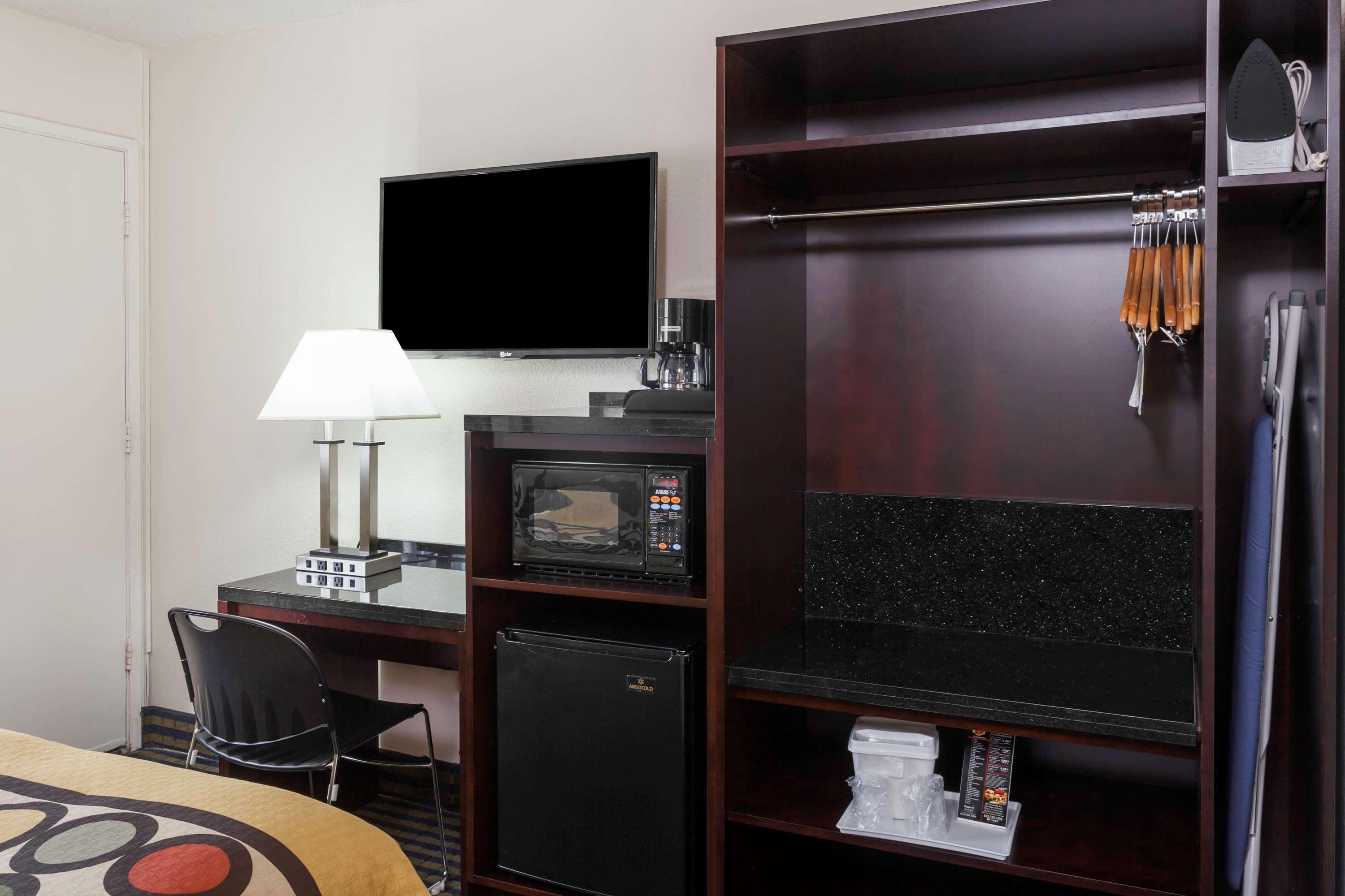 Super 8 By Wyndham San Diego Hotel Circle Luaran gambar