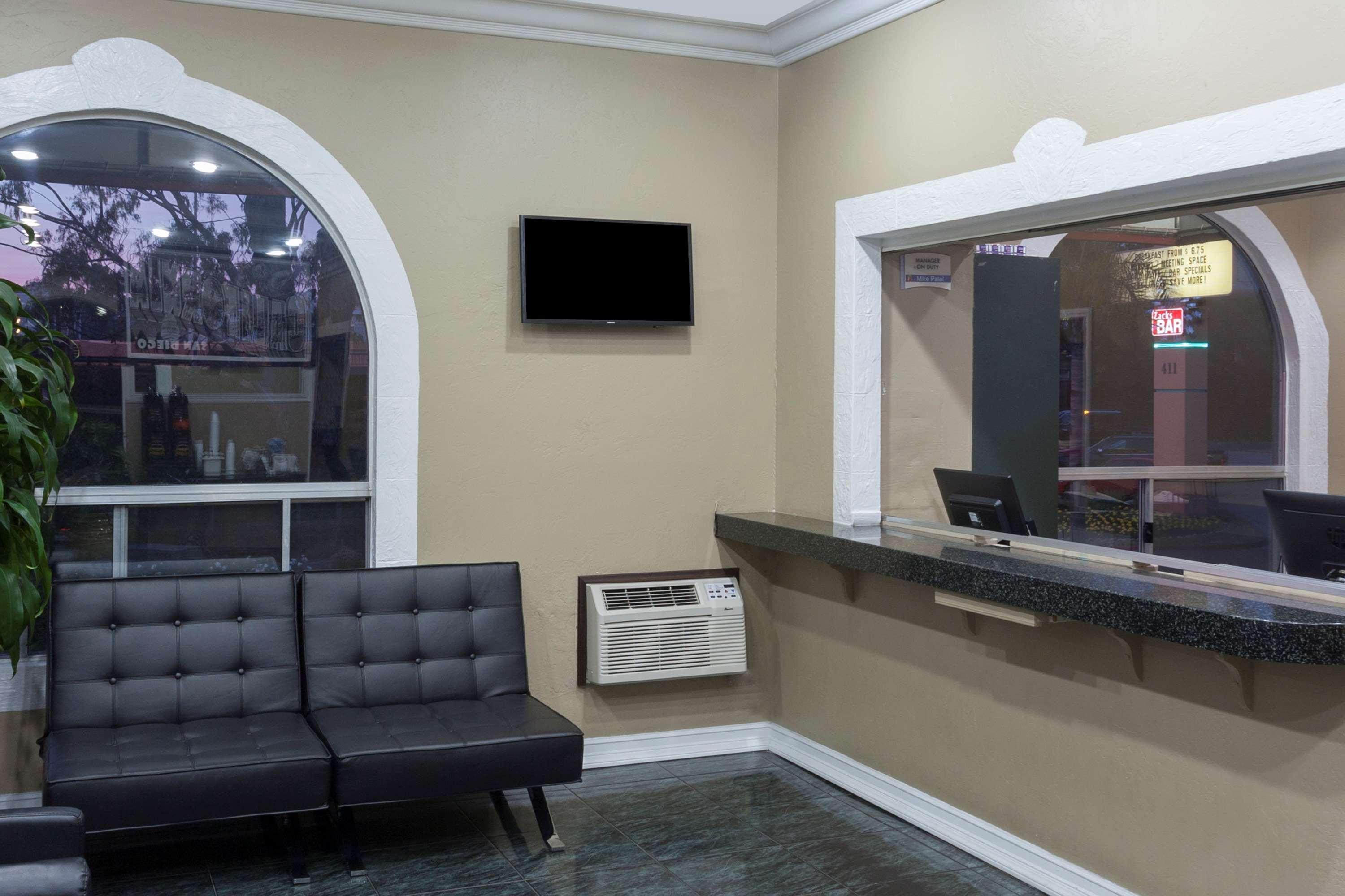 Super 8 By Wyndham San Diego Hotel Circle Luaran gambar