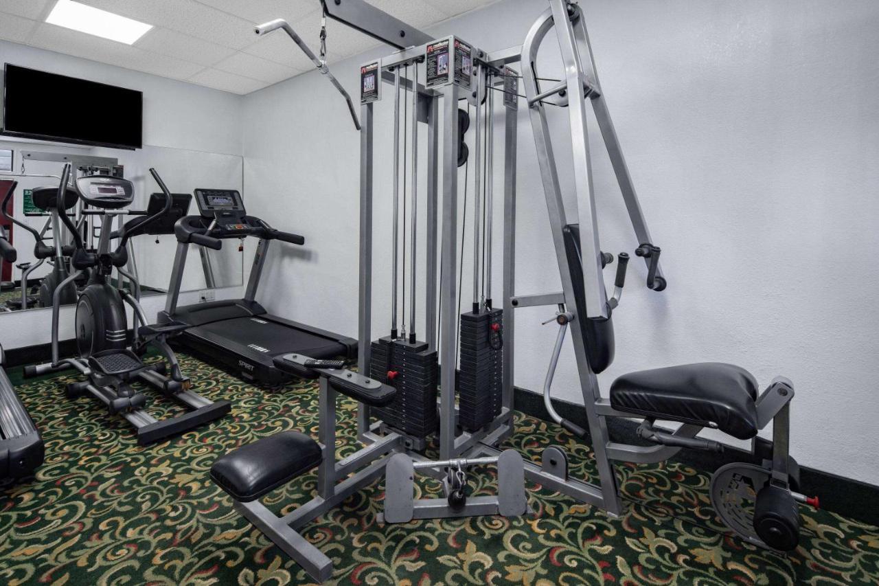 Super 8 By Wyndham San Diego Hotel Circle Luaran gambar