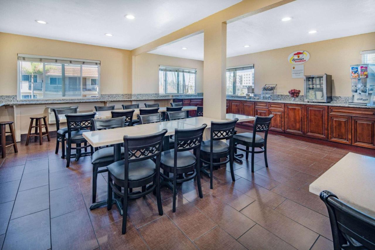Super 8 By Wyndham San Diego Hotel Circle Luaran gambar