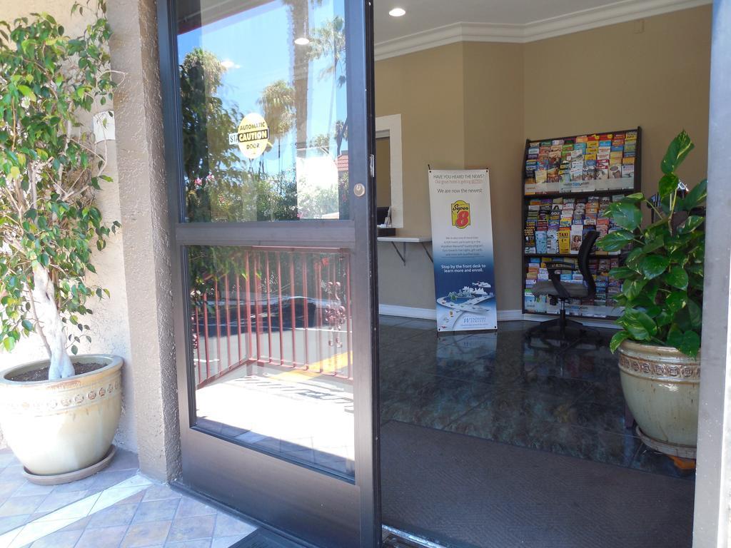 Super 8 By Wyndham San Diego Hotel Circle Luaran gambar