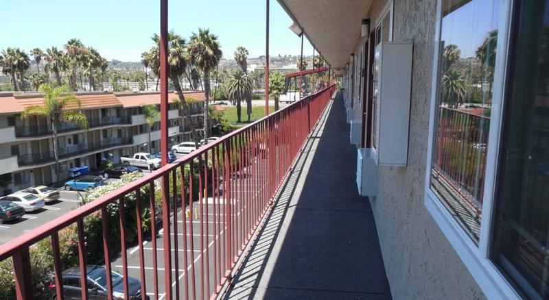 Super 8 By Wyndham San Diego Hotel Circle Luaran gambar