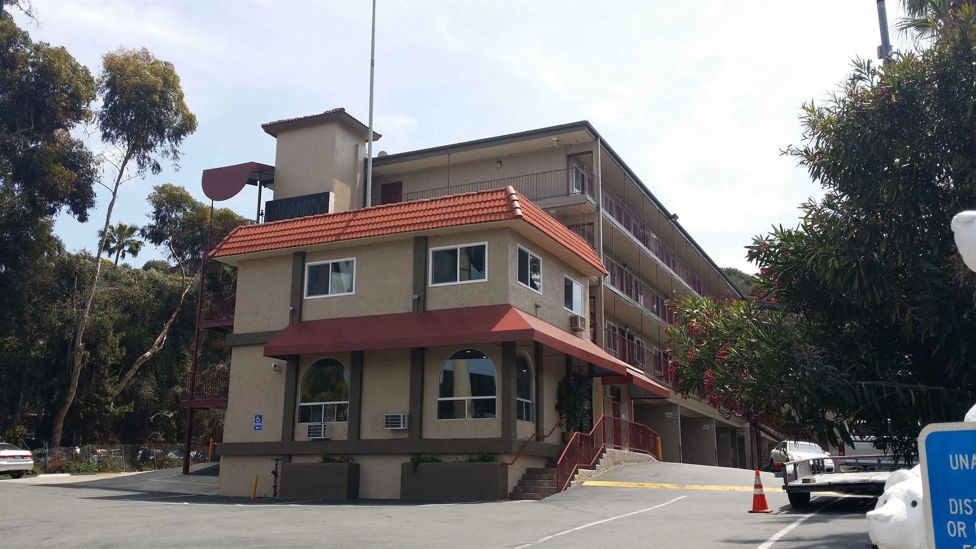 Super 8 By Wyndham San Diego Hotel Circle Luaran gambar