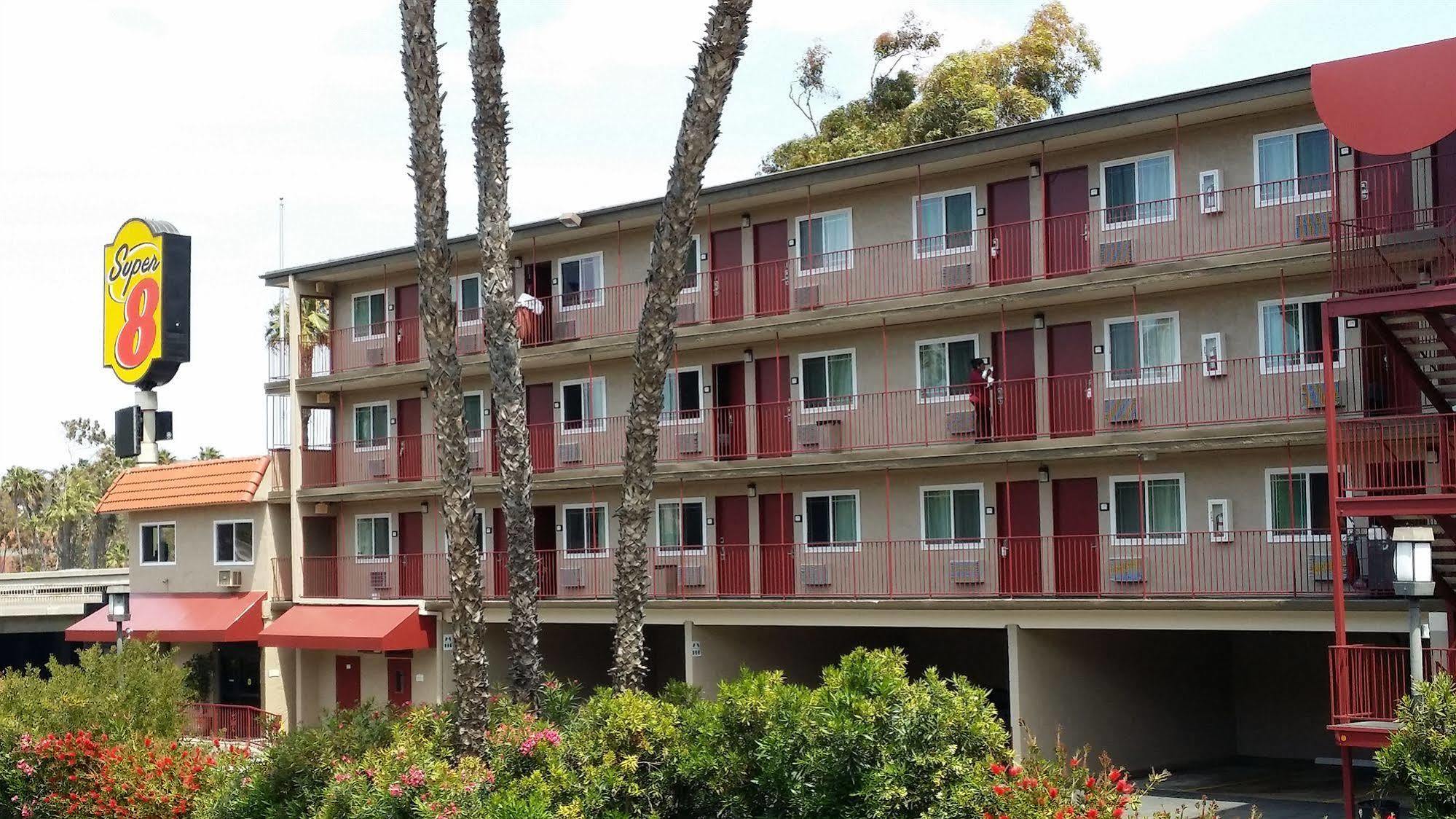 Super 8 By Wyndham San Diego Hotel Circle Luaran gambar