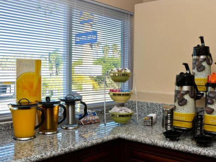 Super 8 By Wyndham San Diego Hotel Circle Luaran gambar